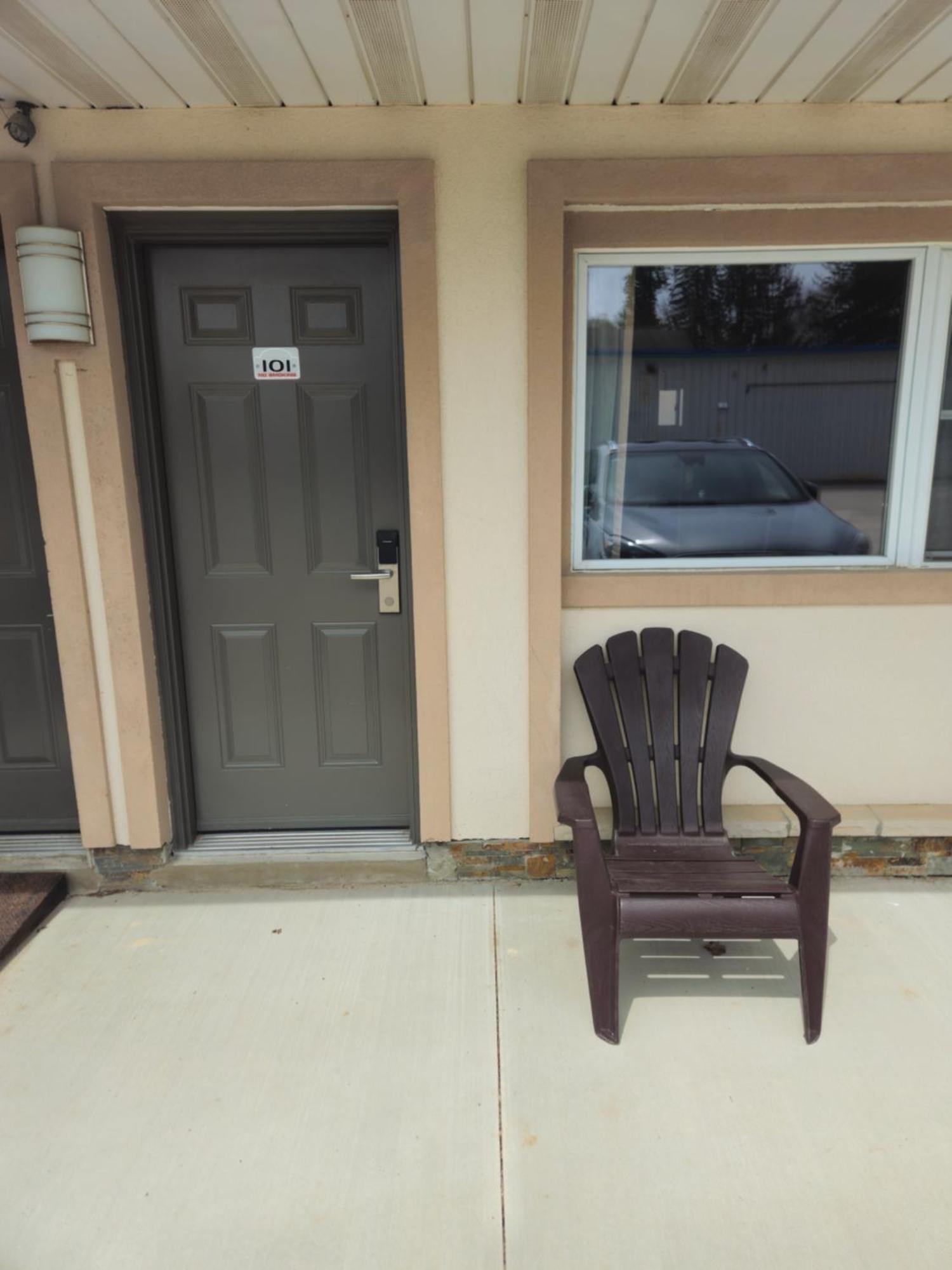 Mount Forest Forest Plaza Motel מראה חיצוני תמונה