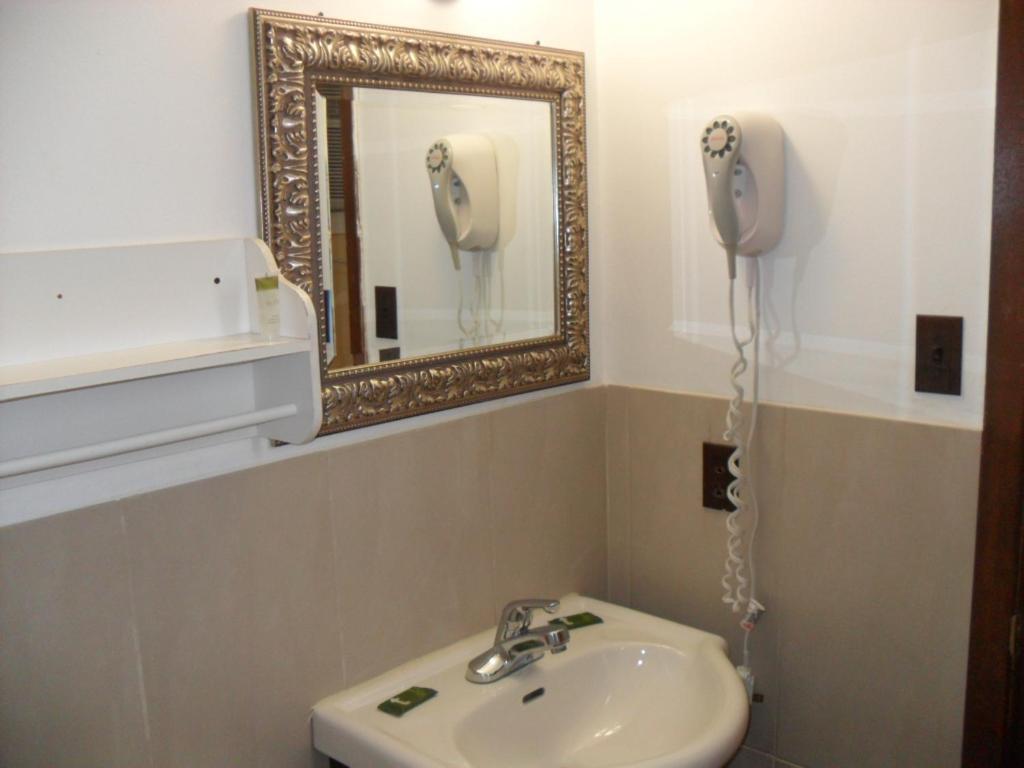 Mount Forest Forest Plaza Motel מראה חיצוני תמונה